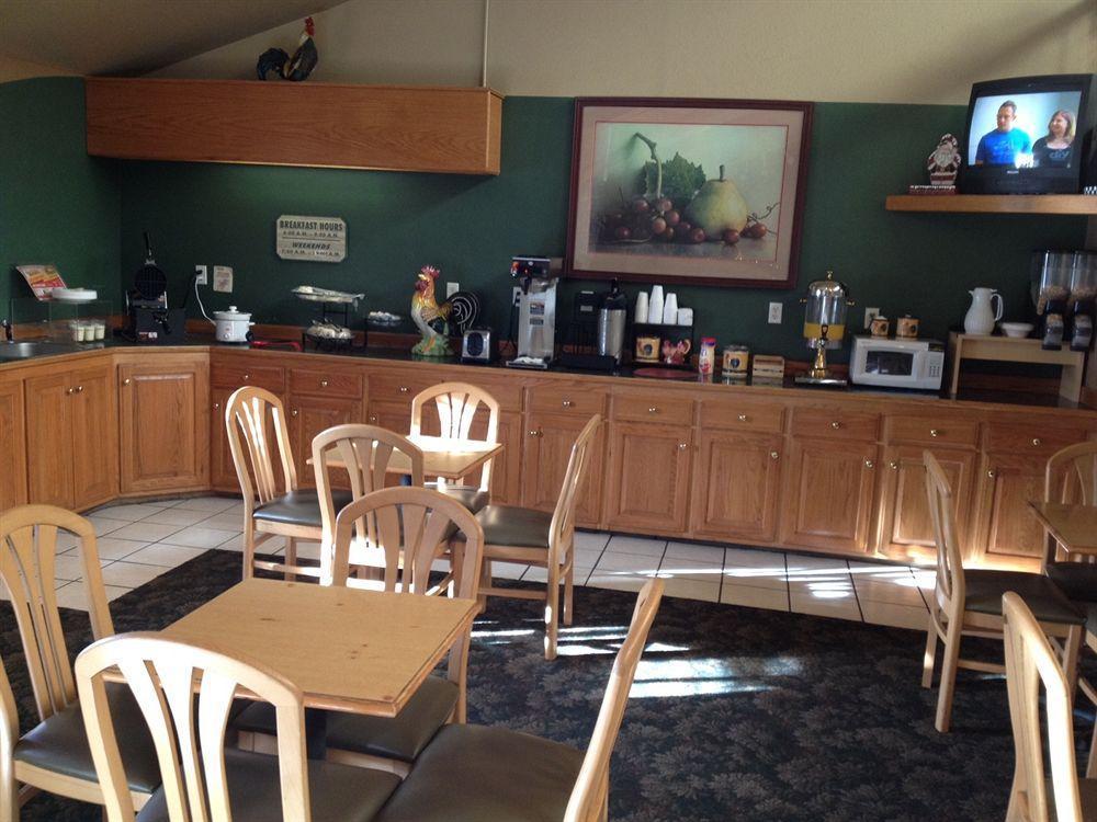 Regency Inn And Suites Stilwell 外观 照片